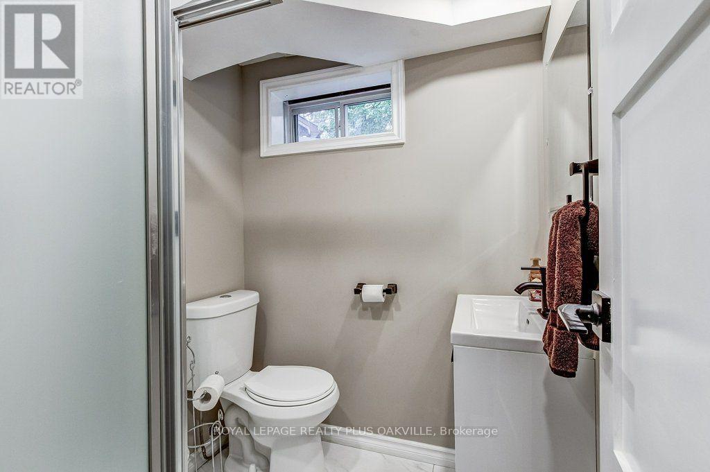 4364 Ayr Place, Burlington, Ontario  L7L 2A2 - Photo 32 - W13859614
