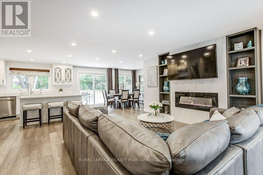 4364 Ayr Place, Burlington, Ontario  L7L 2A2 - Photo 9 - W13859614