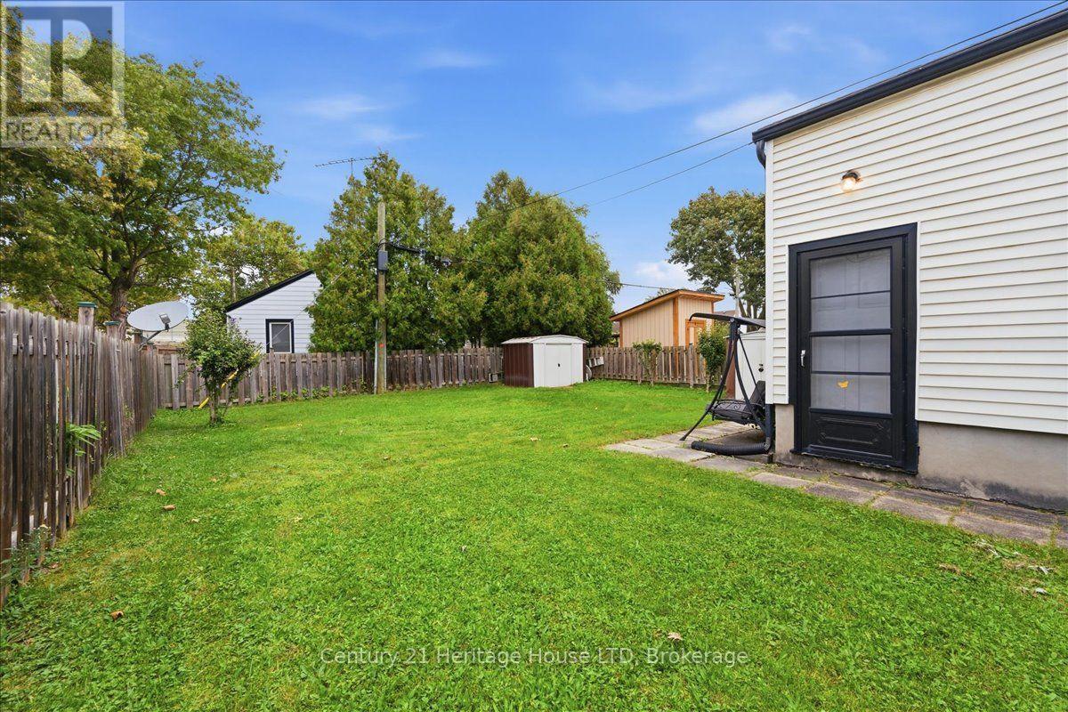 26 Coventry Street, St. Catharines, Ontario  L2R 2X7 - Photo 19 - X13854160