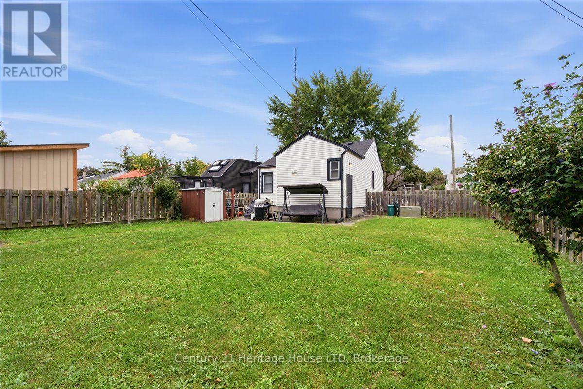 26 Coventry Street, St. Catharines, Ontario  L2R 2X7 - Photo 21 - X13854160