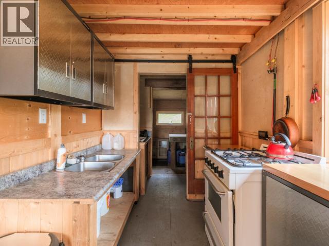 10 Tanglewood Lane, Faro, Yukon  Y0B 1K0 - Photo 16 - 17737