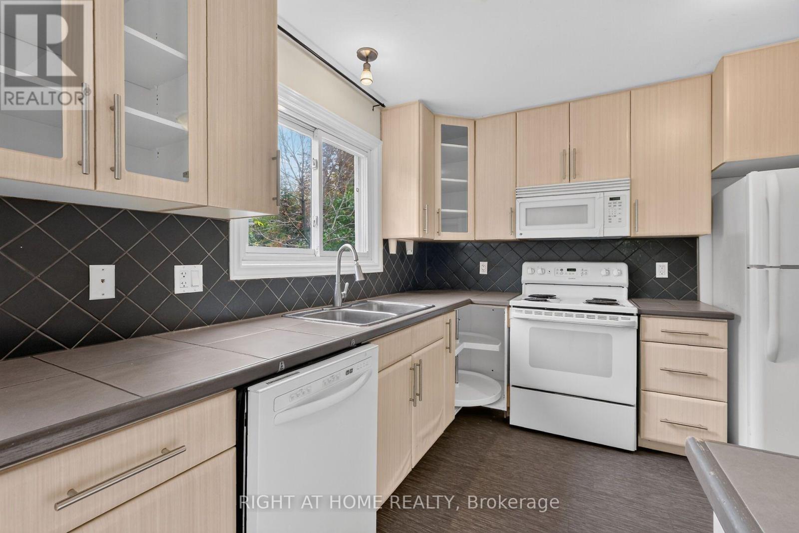 1478 Orchard Ave Orchard Avenue, Ottawa, Ontario  K1H 7C7 - Photo 10 - X13859680