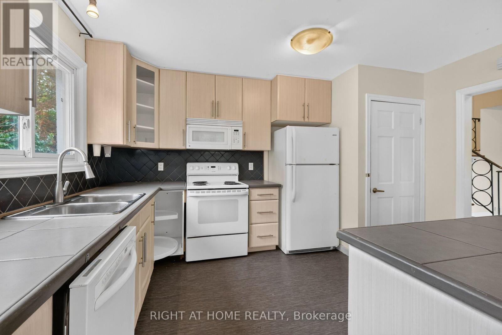 1478 Orchard Ave Orchard Avenue, Ottawa, Ontario  K1H 7C7 - Photo 9 - X13859680