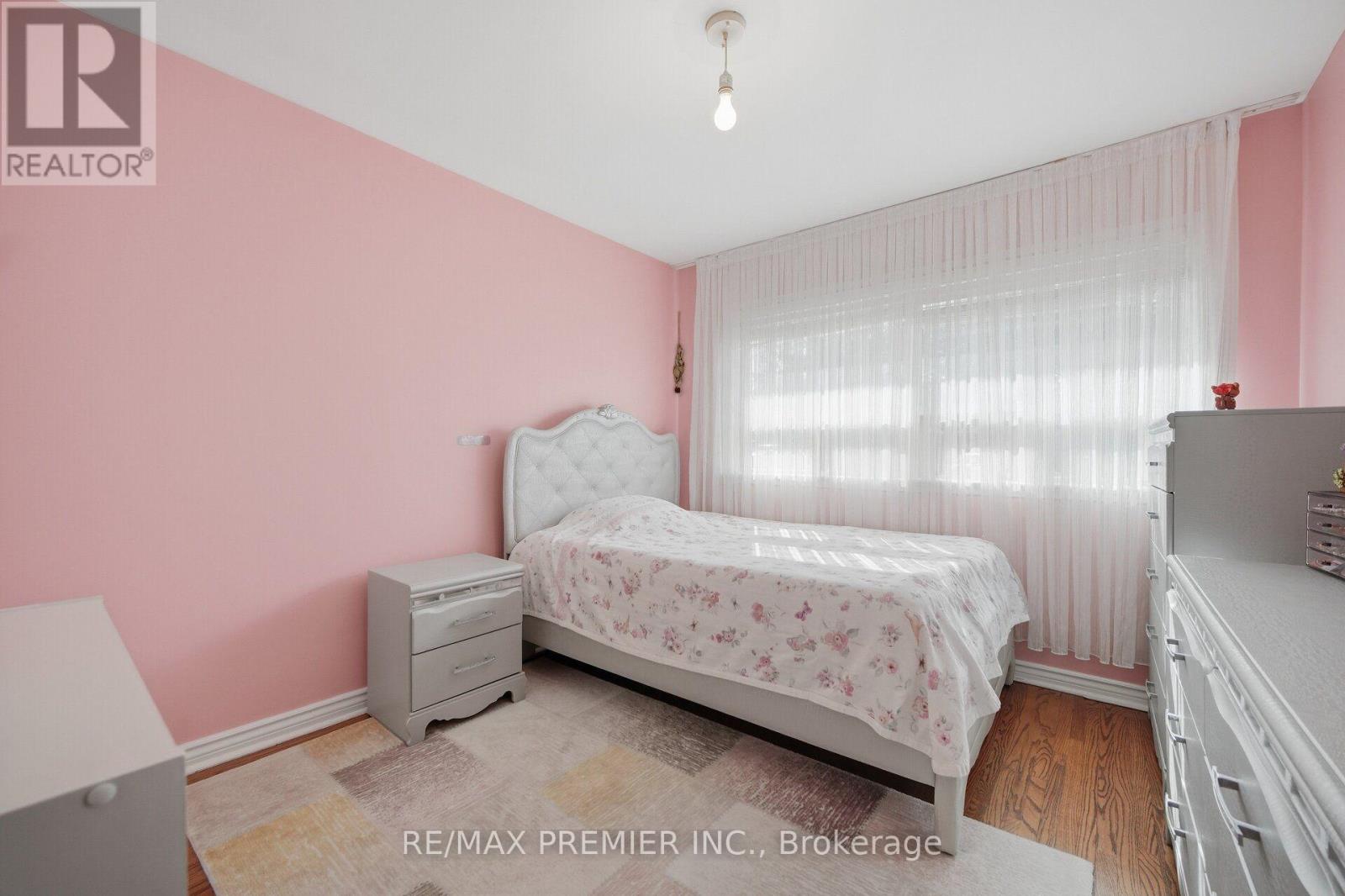 91 Wigmore Drive, Toronto, Ontario  M4A 2E9 - Photo 19 - C13859692