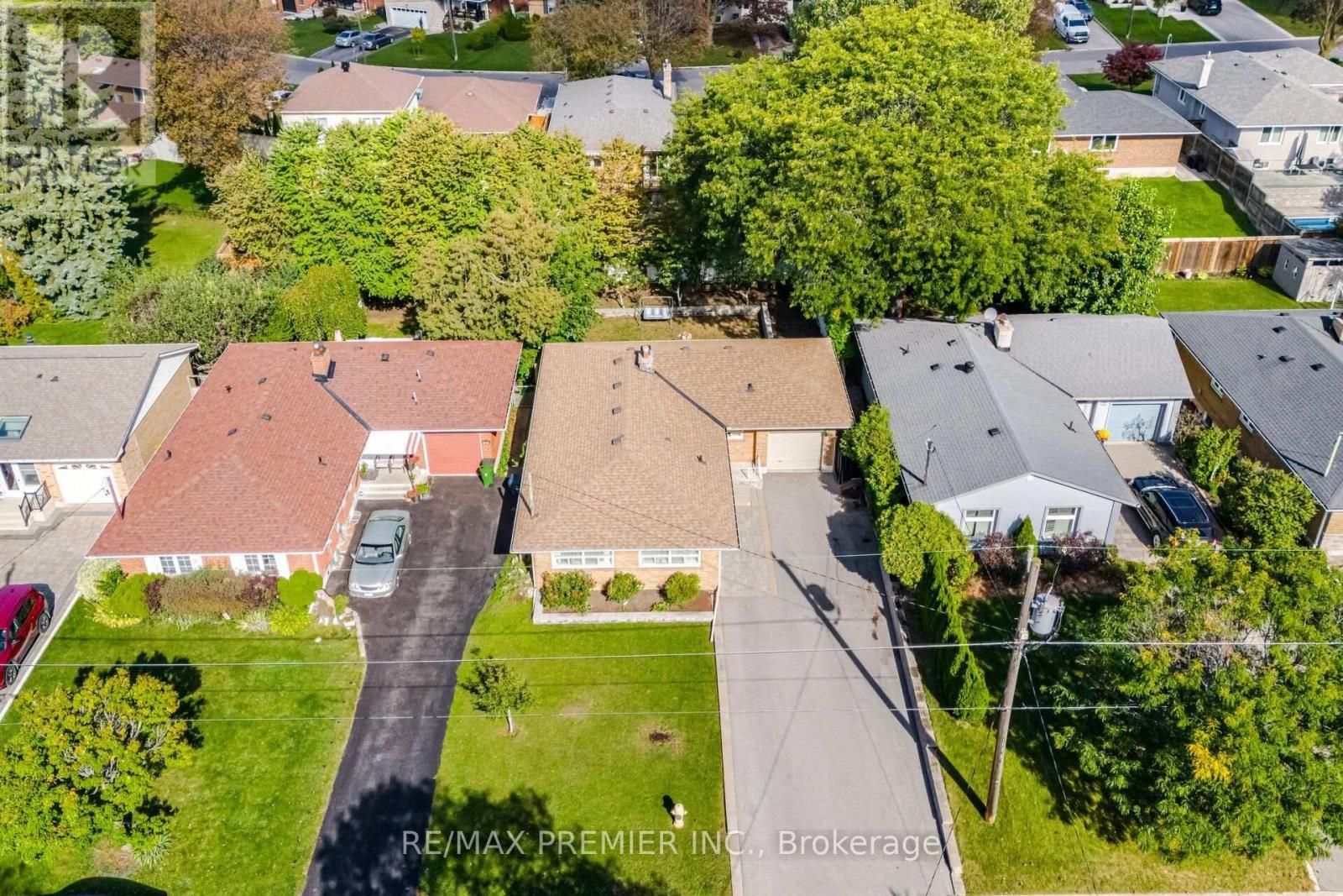 91 Wigmore Drive, Toronto, Ontario  M4A 2E9 - Photo 2 - C13859692