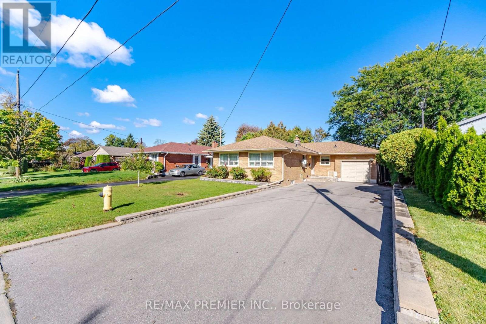91 Wigmore Drive, Toronto, Ontario  M4A 2E9 - Photo 3 - C13859692
