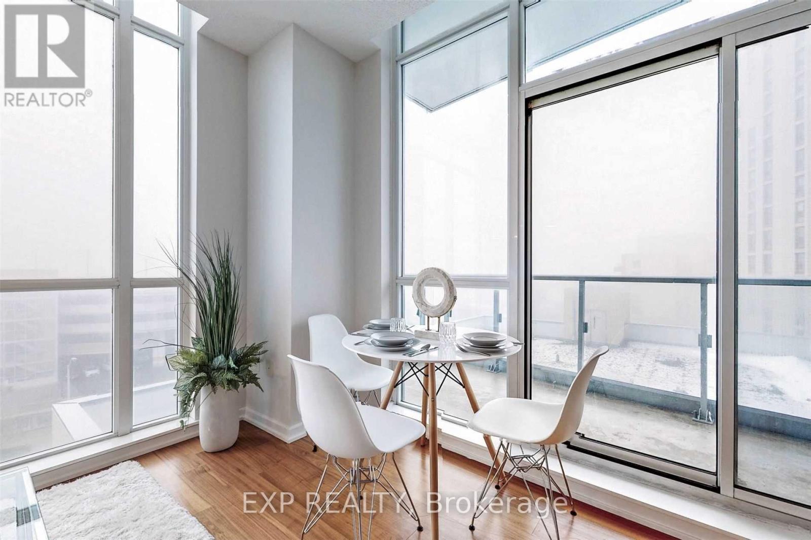 510 - 70 Forest Manor Road, Toronto (Henry Farm), Ontario  M2J 0A9 - Photo 11 - C13859722