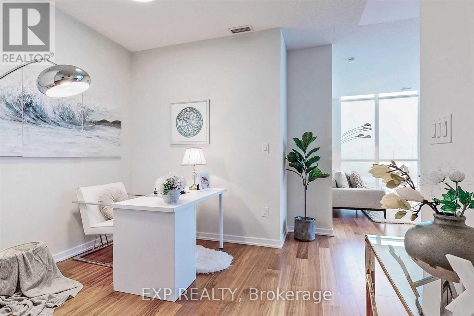 510 - 70 Forest Manor Road, Toronto (Henry Farm), Ontario  M2J 0A9 - Photo 13 - C13859722