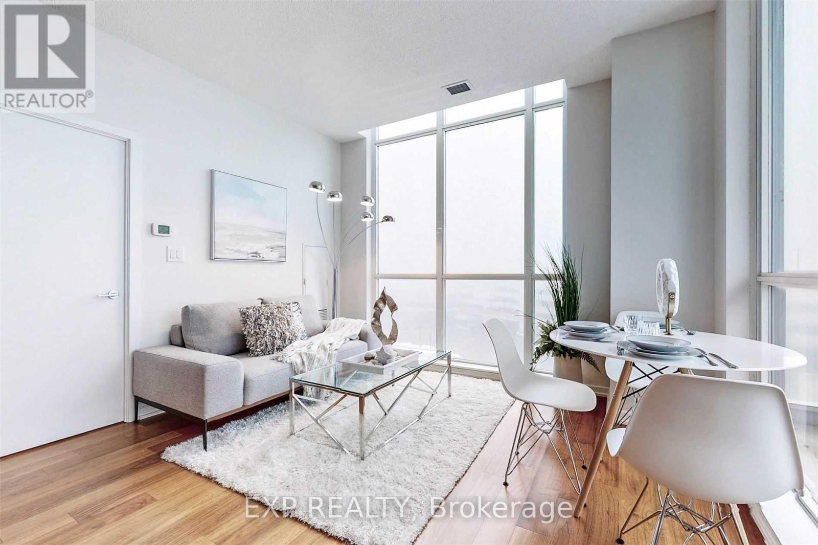 510 - 70 Forest Manor Road, Toronto (Henry Farm), Ontario  M2J 0A9 - Photo 4 - C13859722
