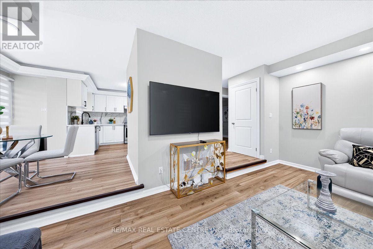 257 Wright Crescent, Ajax, Ontario  L1S 5S5 - Photo 23 - E13859716