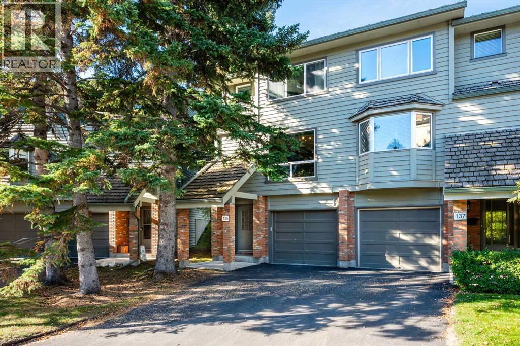 135 Point Drive Nw, Calgary, Alberta  T3B 5C8 - Photo 2 - A2347387