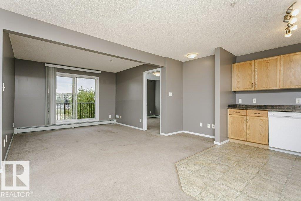#308 309 Clareview Station Dr Nw, Edmonton, Alberta  T5Y 0C5 - Photo 4 - E4511716