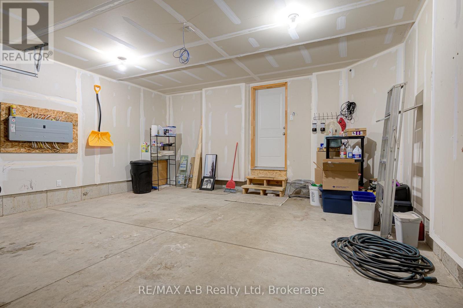 88 Davidson Drive, Stratford, Ontario N5A 0J5 - Photo 37 - X13859756