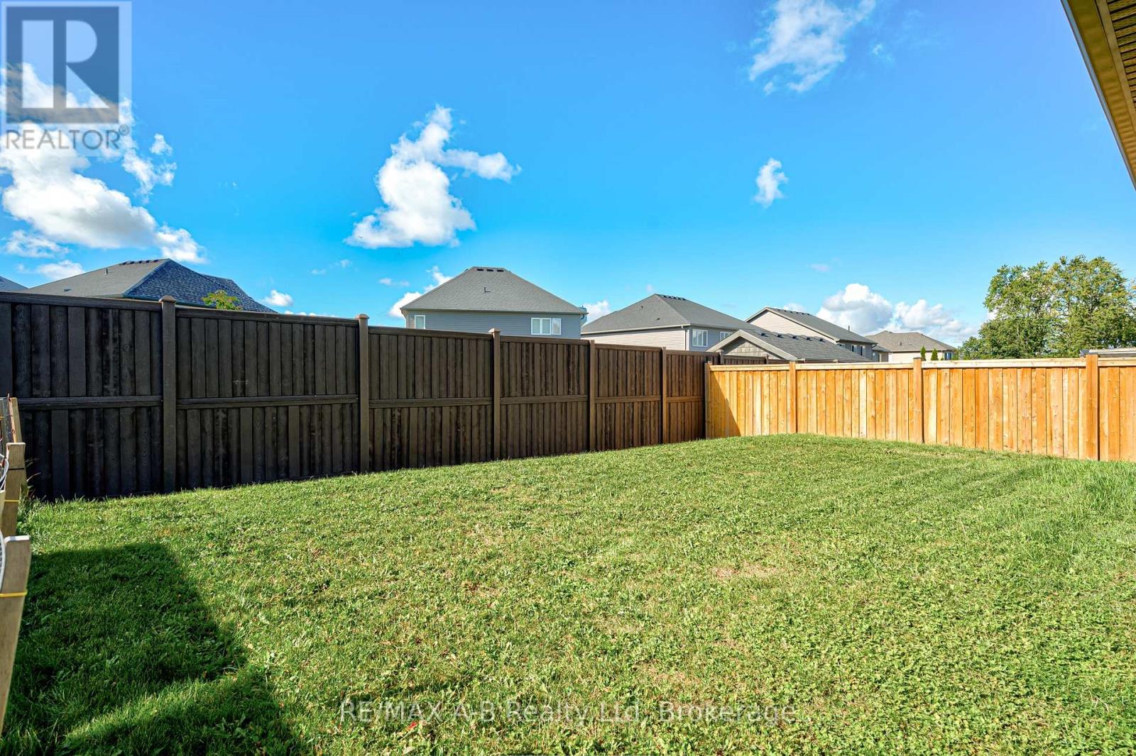 88 Davidson Drive, Stratford, Ontario N5A 0J5 - Photo 38 - X13859756