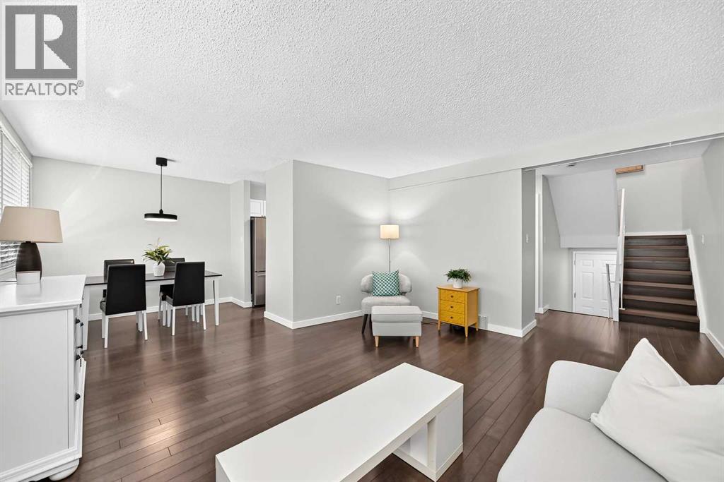 10304 Braeside Drive Sw, Calgary, Alberta  T2W 1B4 - Photo 13 - A2347476
