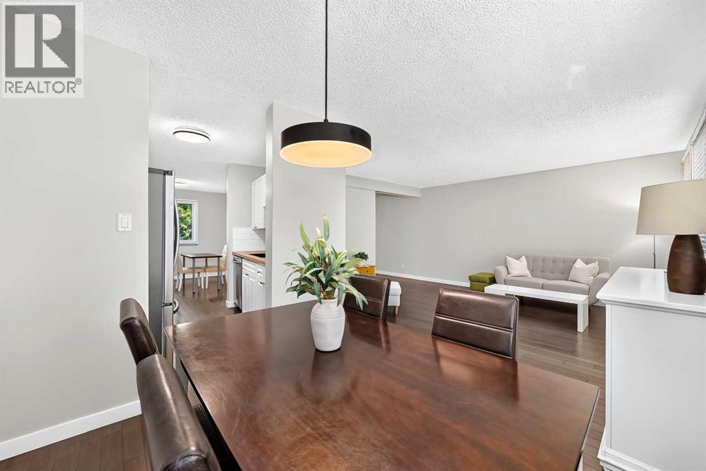 10304 Braeside Drive Sw, Calgary, Alberta  T2W 1B4 - Photo 17 - A2347476