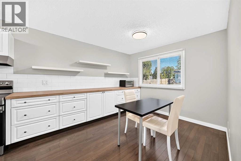 10304 Braeside Drive Sw, Calgary, Alberta  T2W 1B4 - Photo 9 - A2347476