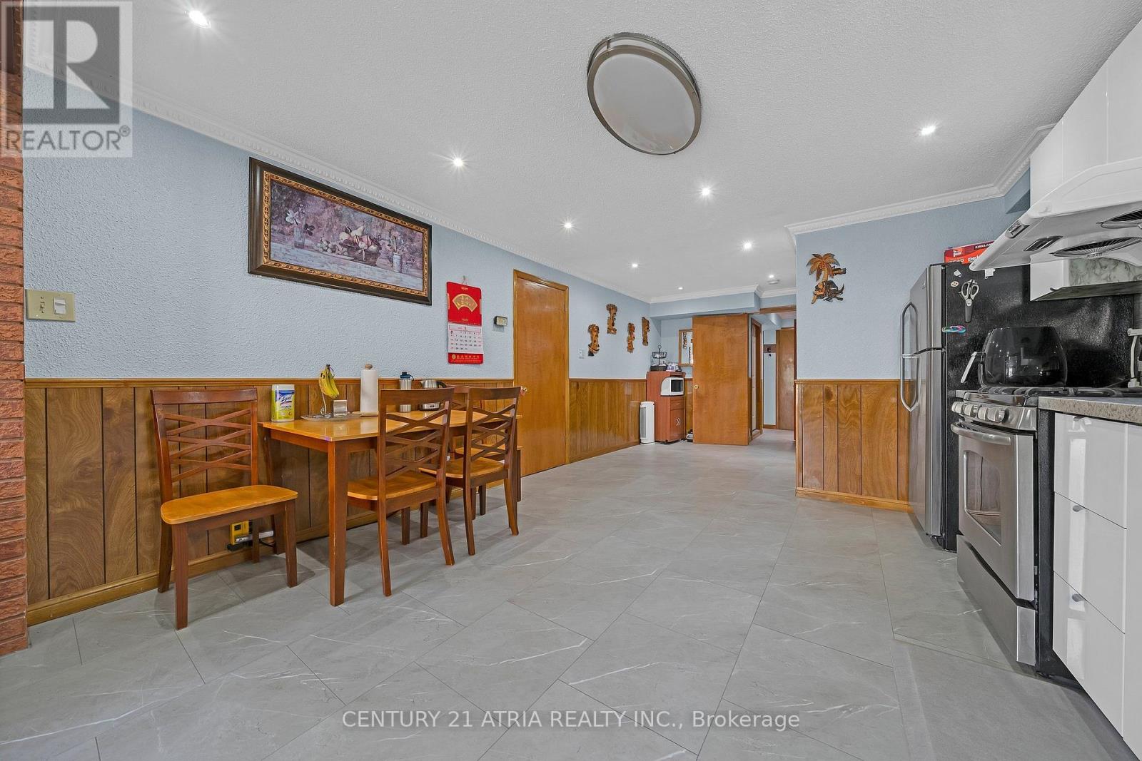 34 Sawmill Road, Toronto, Ontario  M3L 2M2 - Photo 31 - W13814266