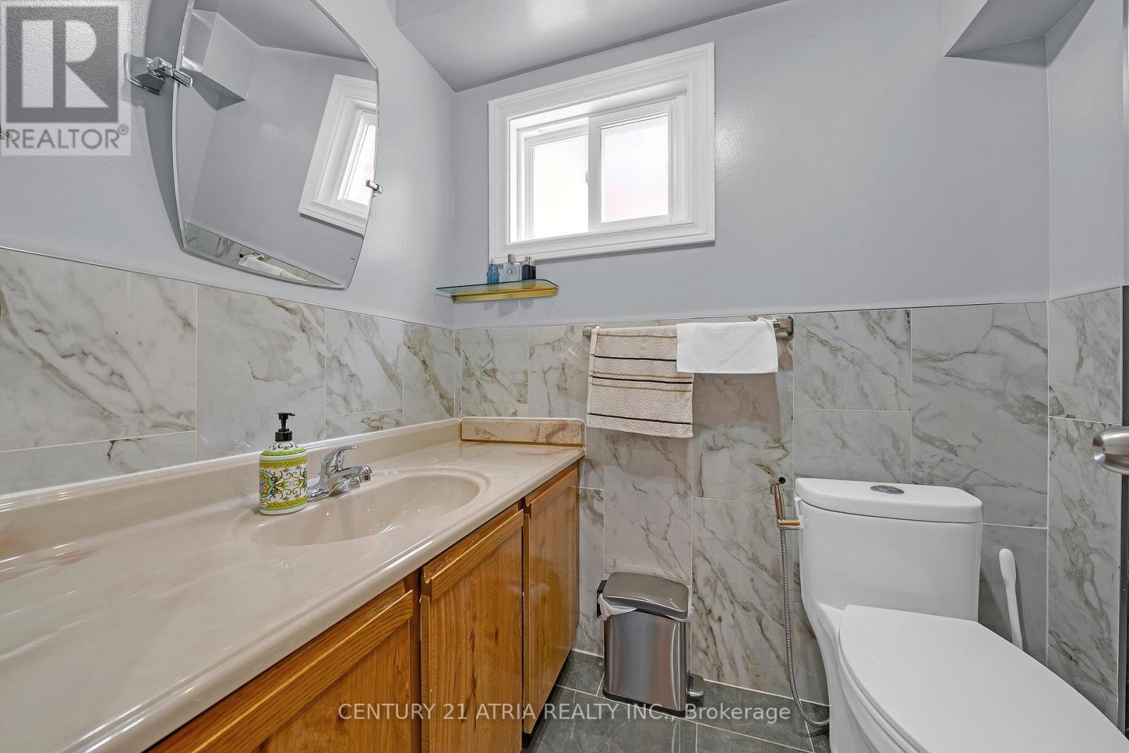 34 Sawmill Road, Toronto, Ontario  M3L 2M2 - Photo 34 - W13814266