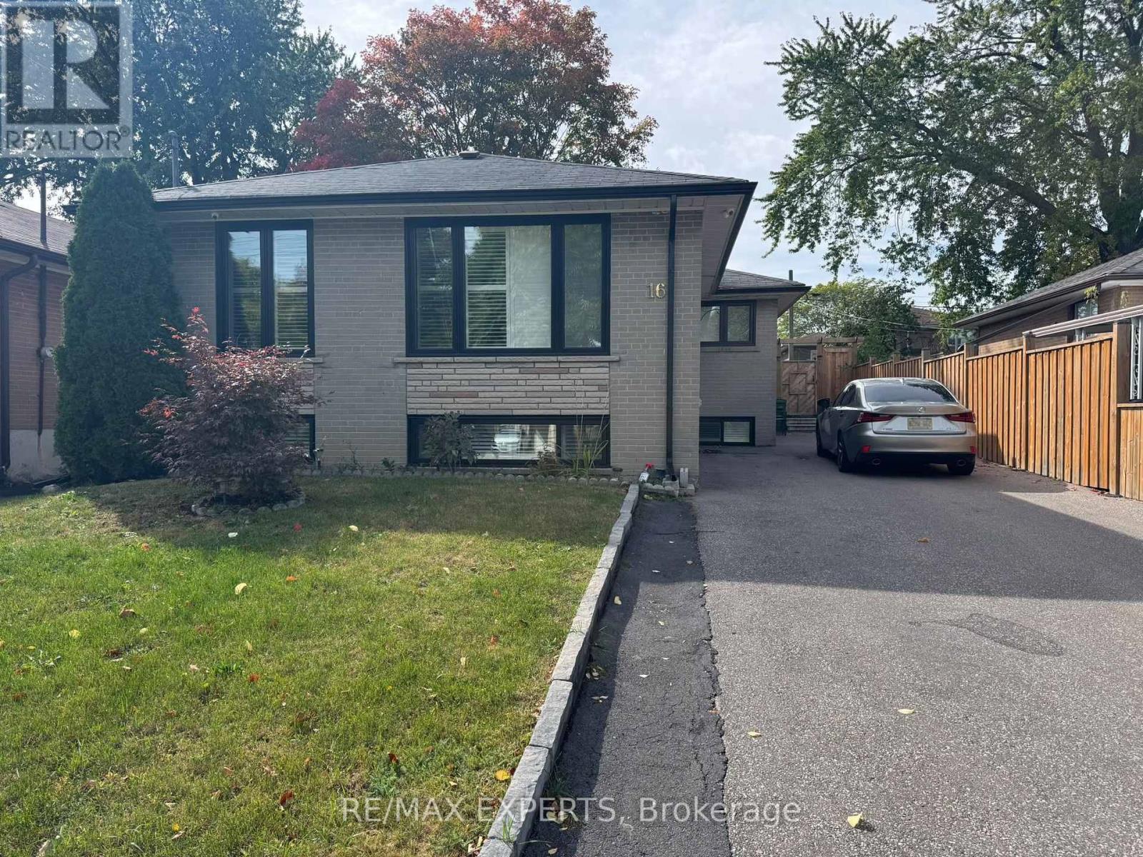 16 BRIDGENORTH CRESCENT