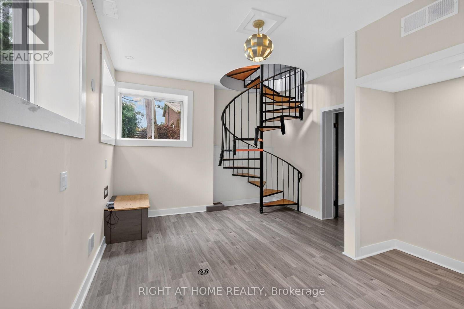 1478 Orchard Ave Orchard Avenue, Ottawa, Ontario  K1H 7C7 - Photo 30 - X13859680