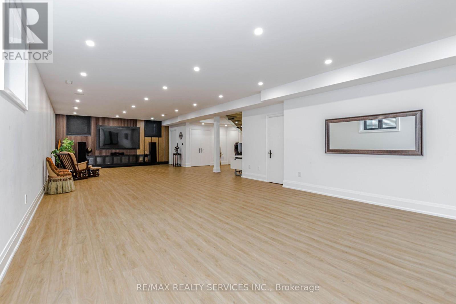 94 Vista Boulevard, Mississauga, Ontario  L5M 1V9 - Photo 40 - W13859760
