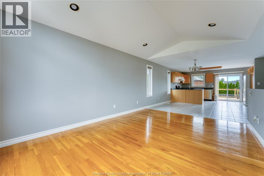 879 Westwood, Lakeshore, Ontario  N8L 1E9 - Photo 10 - 26024247