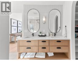 5538 Lakeshore Road, Kelowna, British Columbia V1W 4J4 - Photo 37 - 10394544