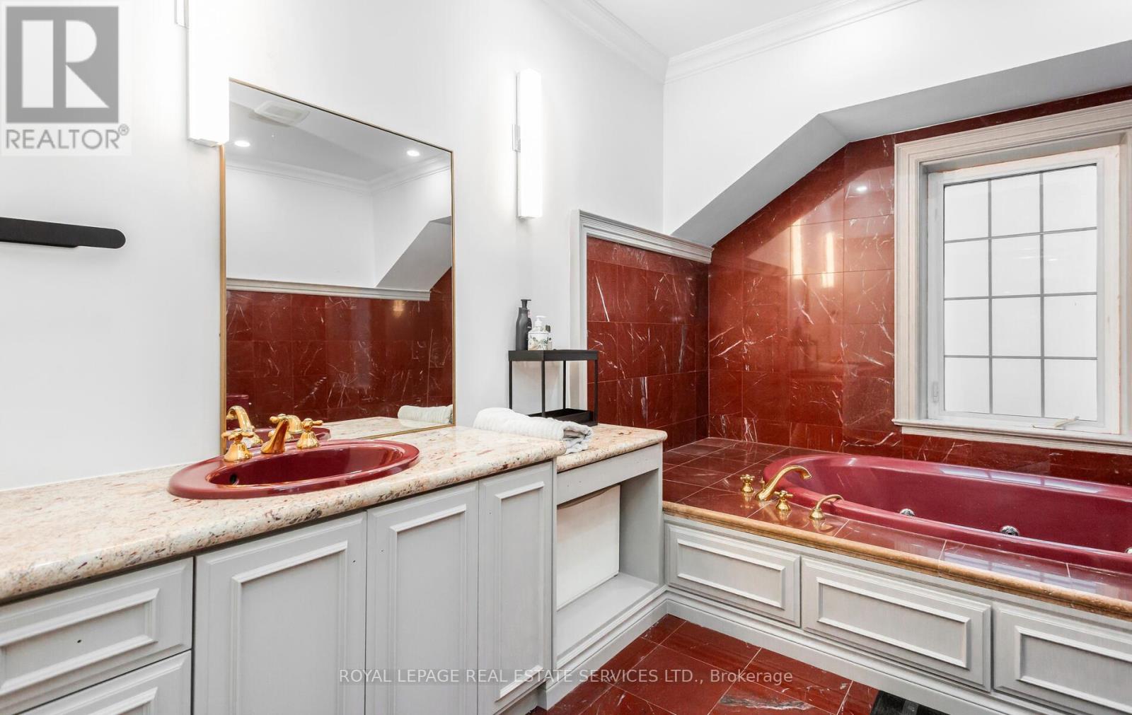 197 The Bridle Path, Toronto, Ontario  M3C 2P6 - Photo 27 - C13859798