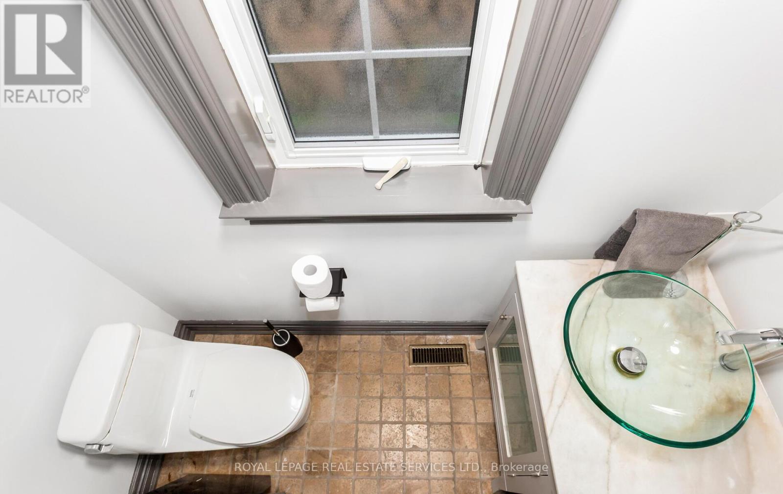 197 The Bridle Path, Toronto, Ontario  M3C 2P6 - Photo 38 - C13859798