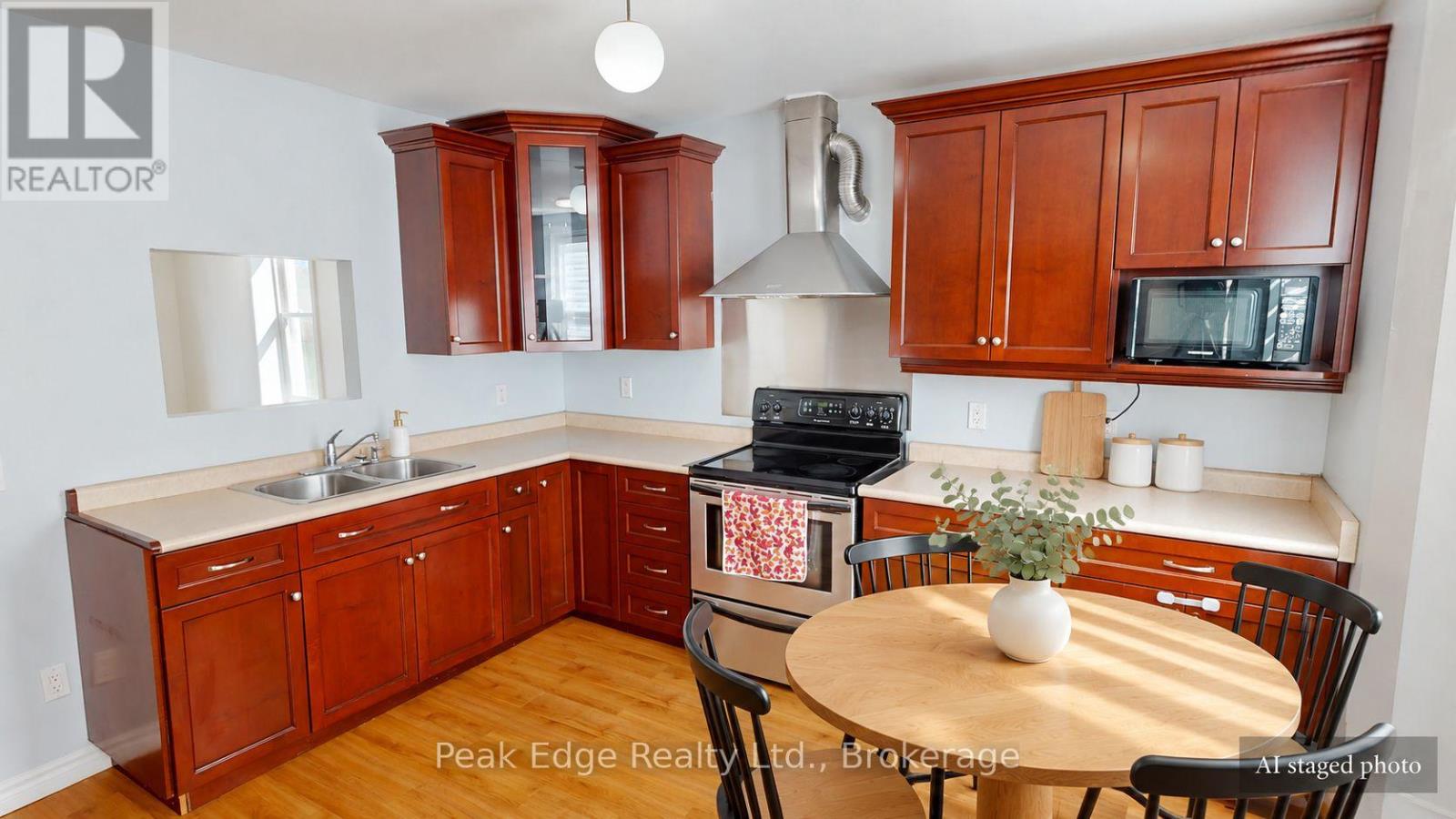 473 Campbell Street, Huron-Kinloss, Ontario  N0G 2H0 - Photo 10 - X12897814