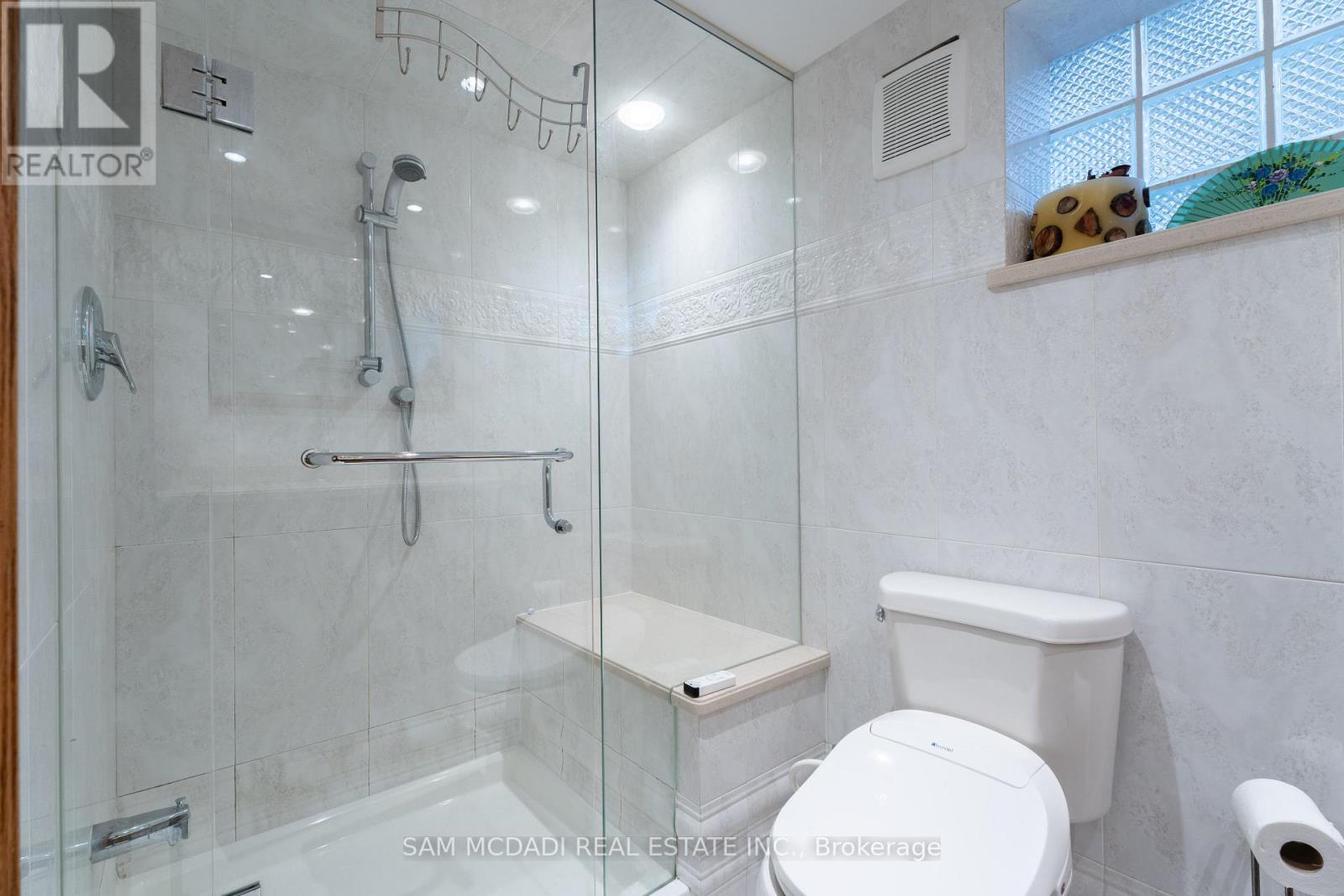 2221 Greenhurst Avenue, Mississauga, Ontario  L4X 1J5 - Photo 35 - W13859828