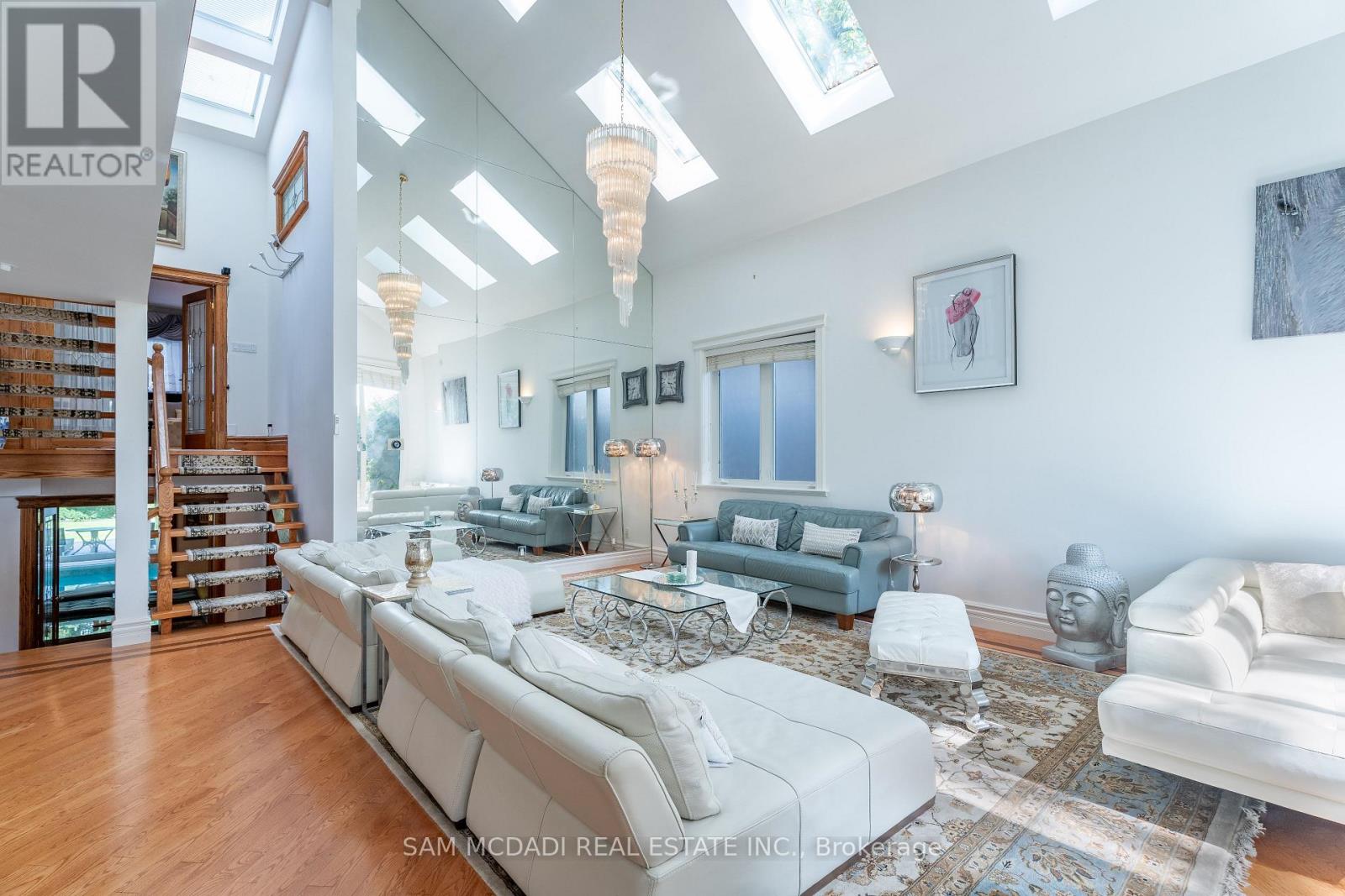 2221 Greenhurst Avenue, Mississauga, Ontario  L4X 1J5 - Photo 6 - W13859828