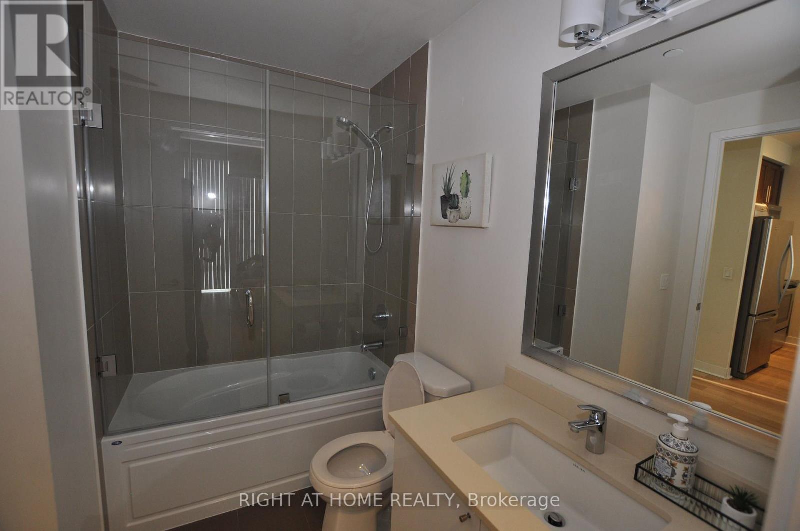 1705 - 3975 Grand Park Drive, Mississauga, Ontario  L5B 4M6 - Photo 9 - W13859842