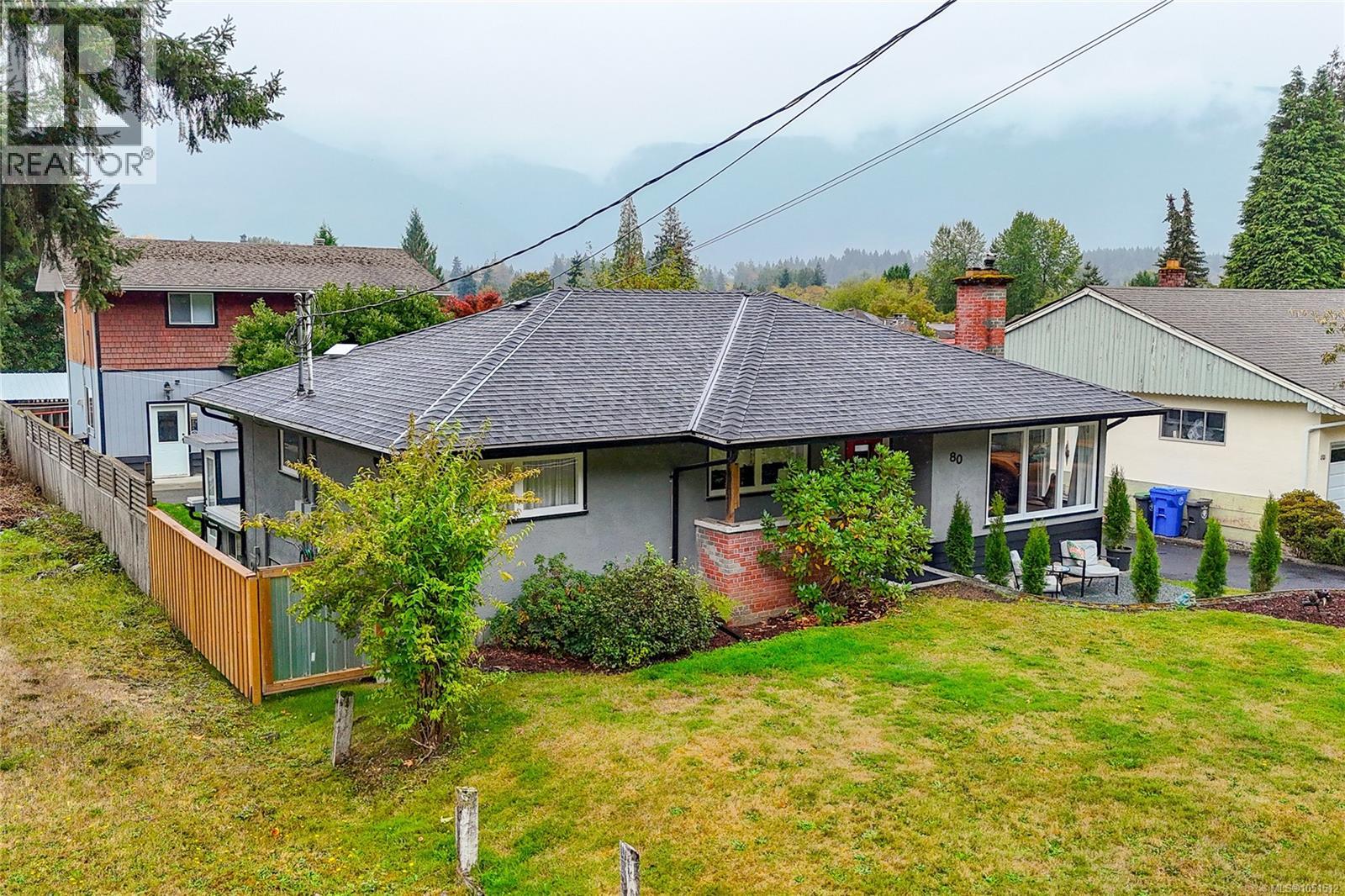 80 North Shore Rd, Lake Cowichan, British Columbia  V0R 2G0 - Photo 2 - 1051512