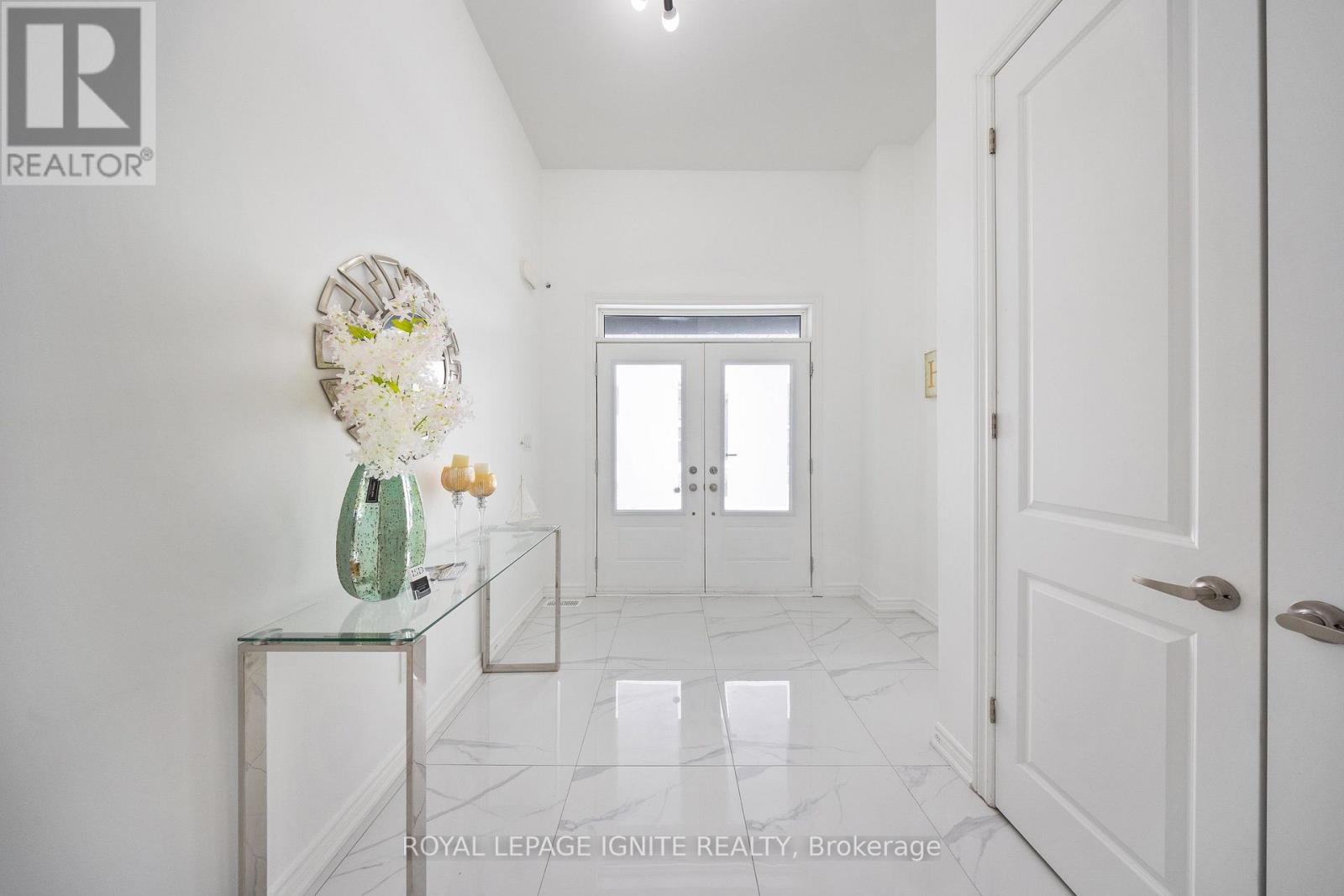 82 Closson Drive, Whitby, Ontario  L1P 0M8 - Photo 10 - E13805720