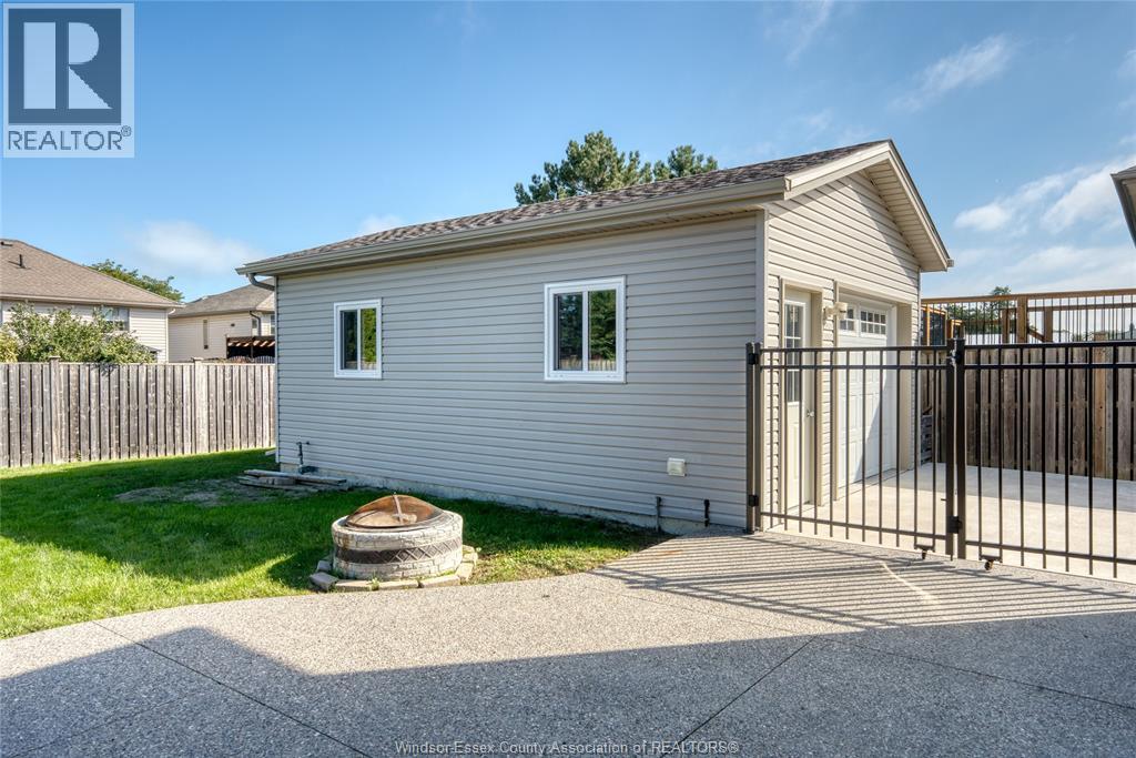 879 Westwood, Lakeshore, Ontario  N8L 1E9 - Photo 4 - 26024247