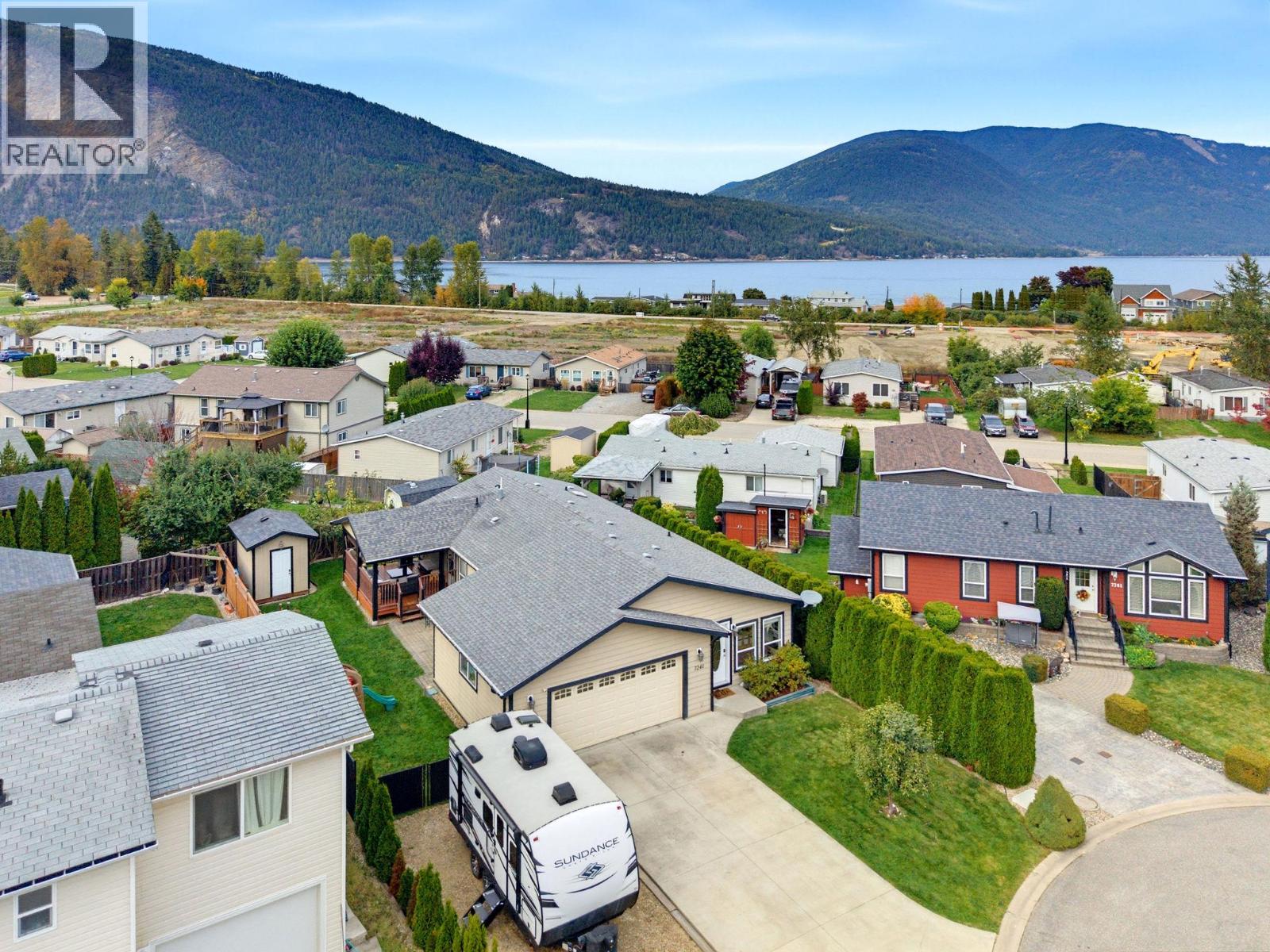 7241 46 Street NE Salmon Arm British Columbia Canada V0E1K0 3
