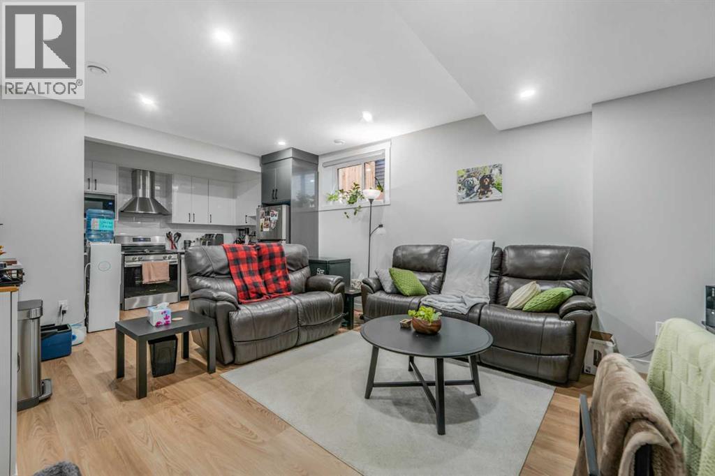 58 Creekside Avenue SW, Calgary, Alberta  T2X 4A9 - Photo 36 - A2348771