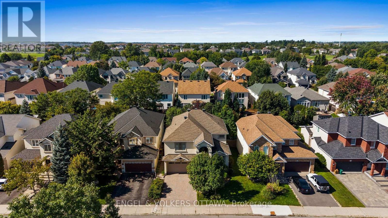 18 Pondhollow Way, Ottawa, Ontario  K2J 4Y5 - Photo 2 - X13859890