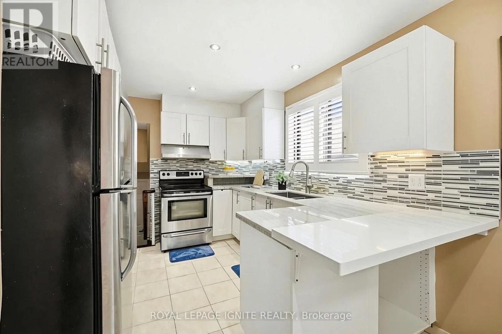 4 Buttercup Court, Toronto, Ontario  M9L 2M9 - Photo 9 - W13859892