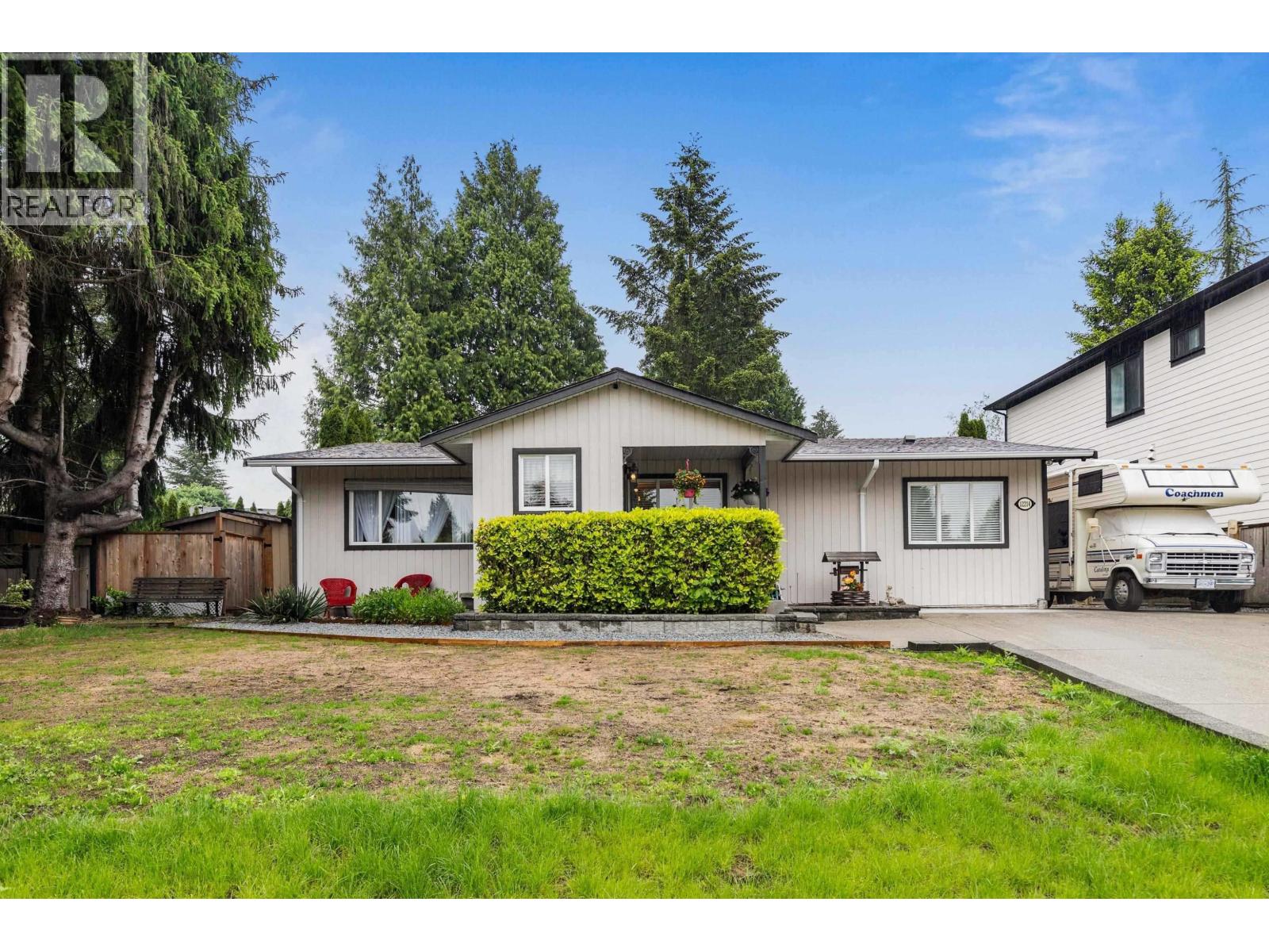 12214 211 Street, Maple Ridge, British Columbia  V2X 8C9 - Photo 1 - R3171681