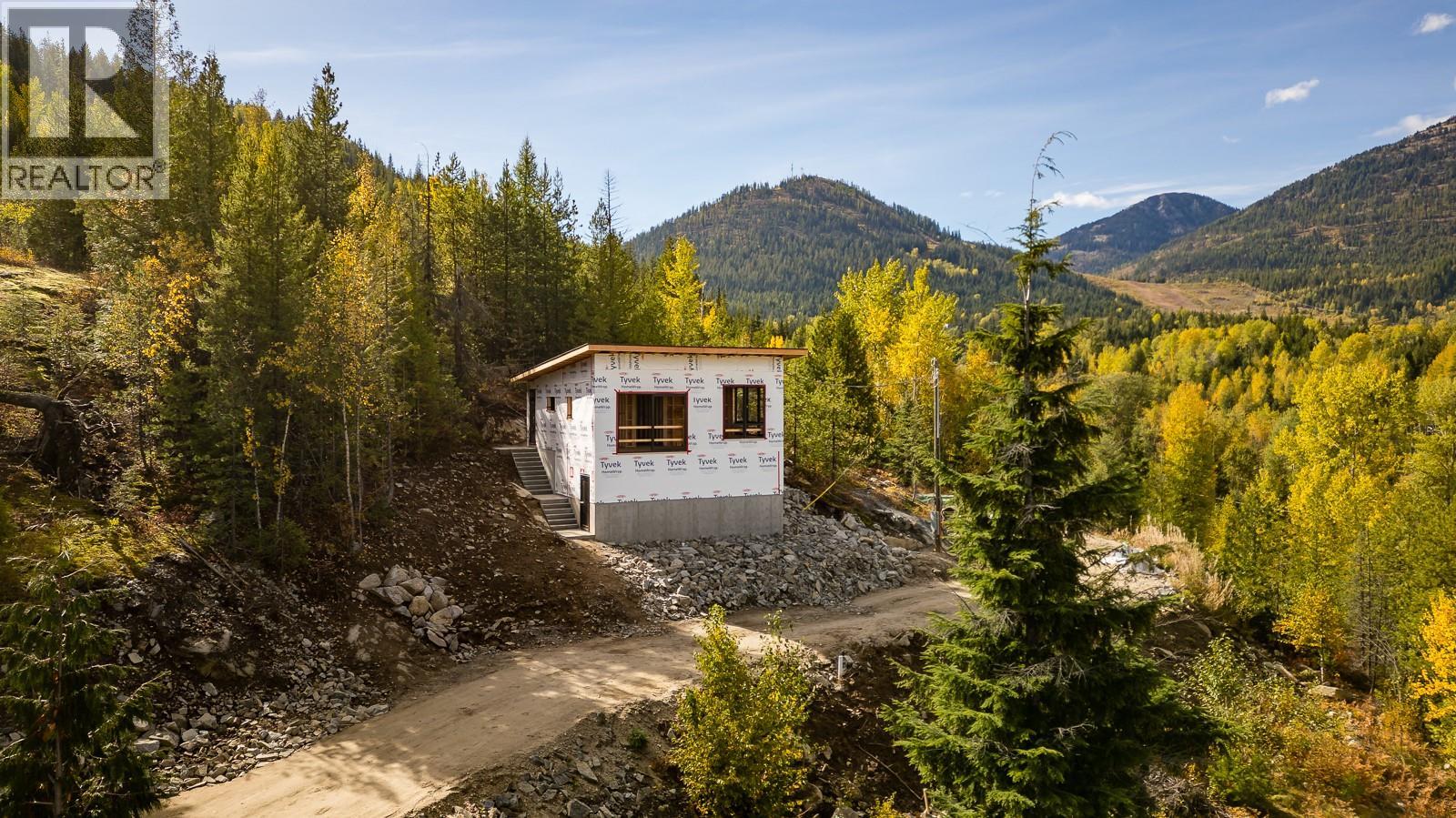 305 Richie Road, Rossland, British Columbia  V0G 1Y0 - Photo 42 - 10378316