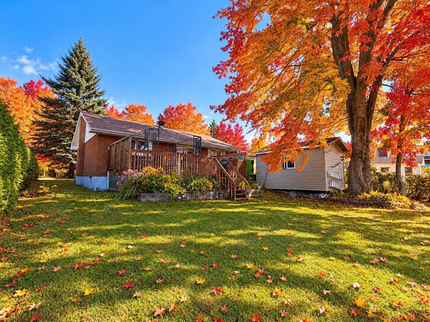 218 Rue La Salle Cowansville Quebec Canada J2K2V1 2