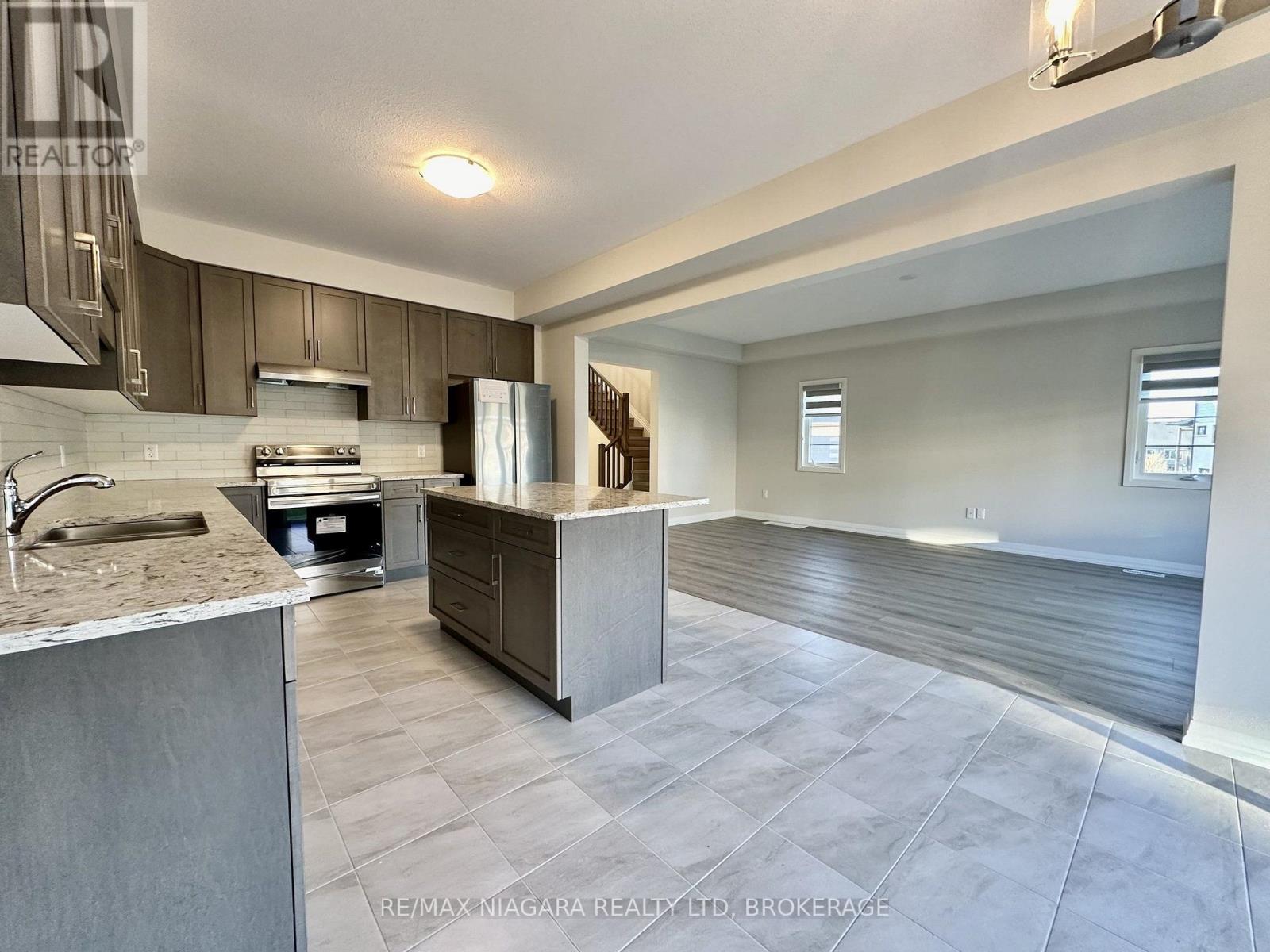 49 Saffron Way, Pelham, Ontario L0S 1E1 - Photo 6 - X13859908
