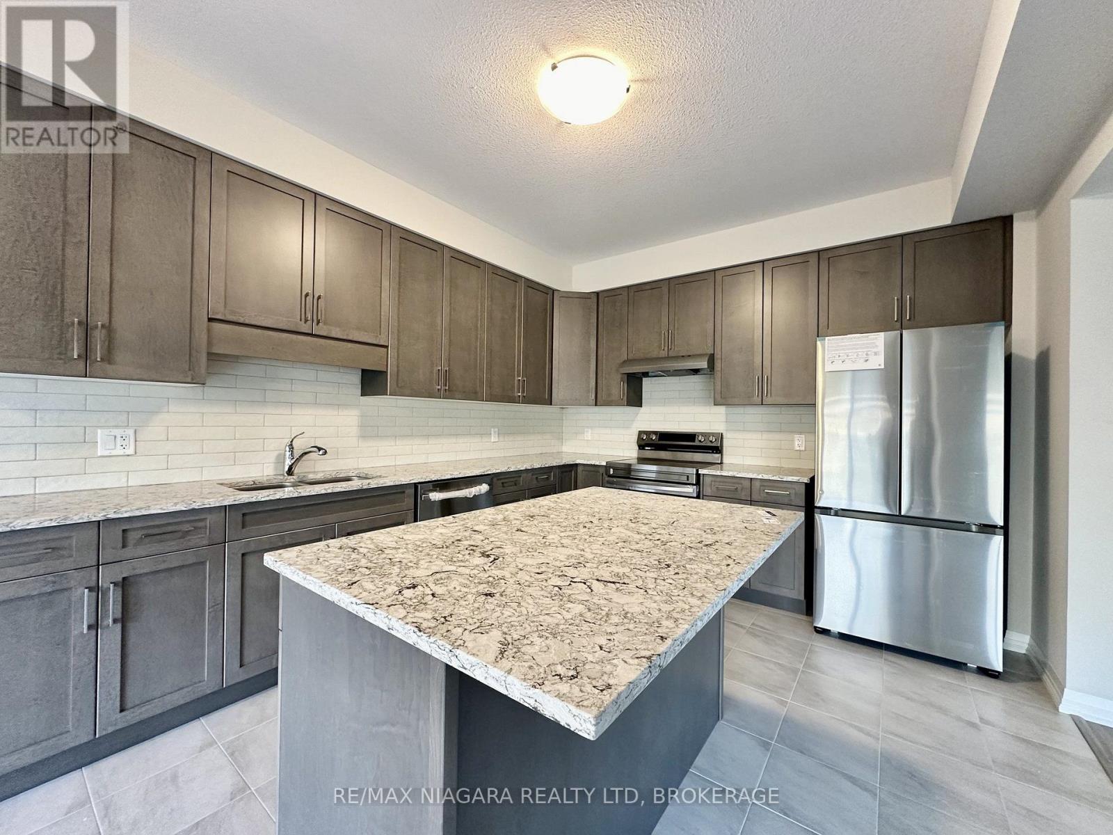 49 Saffron Way, Pelham, Ontario L0S 1E1 - Photo 7 - X13859908