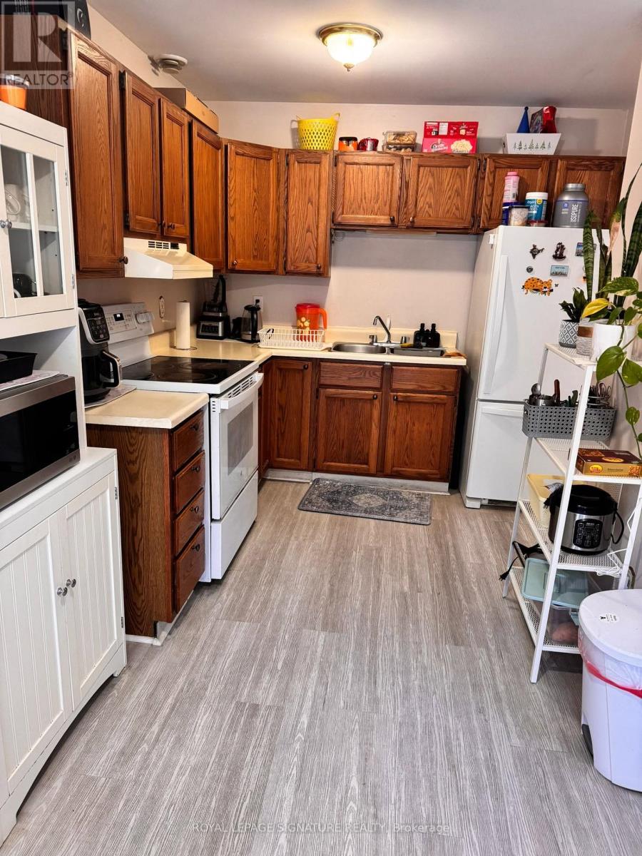 32 - 31 Parkview Drive, Orangeville, Ontario  L9W 4H7 - Photo 6 - W13849624