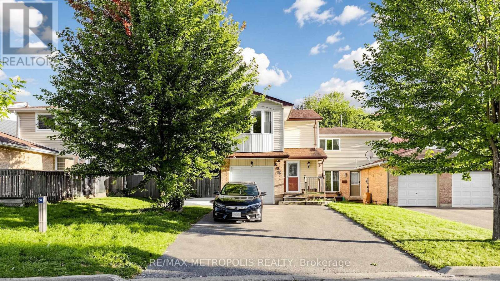 892 GENTRY CRESCENT, Oshawa, Ontario
