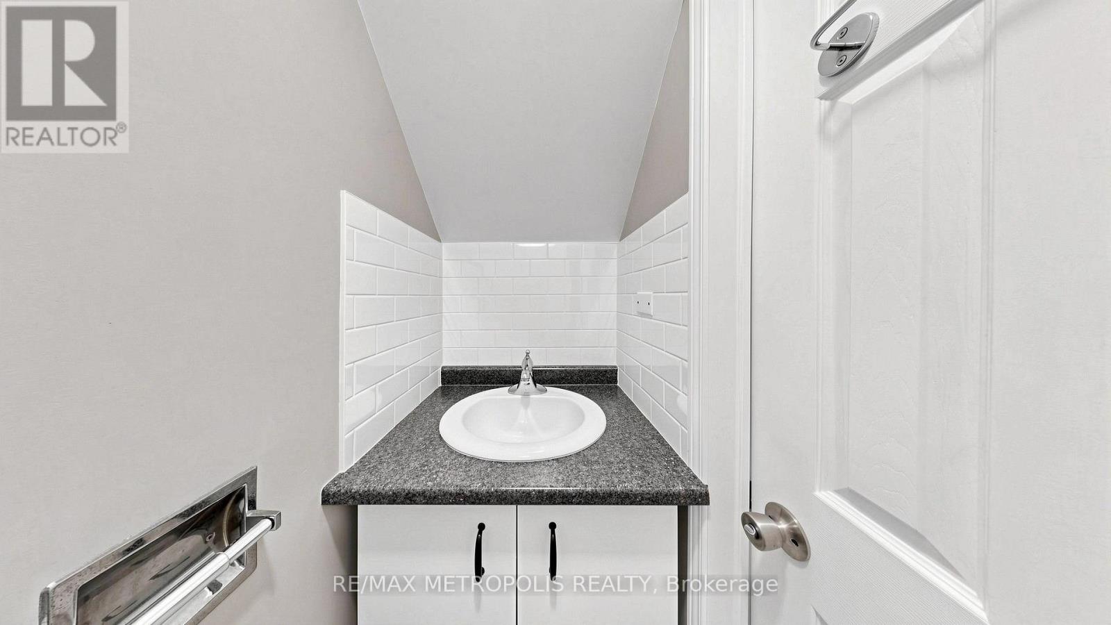 892 Gentry Crescent, Oshawa, Ontario  L1K 1L8 - Photo 15 - E13859918