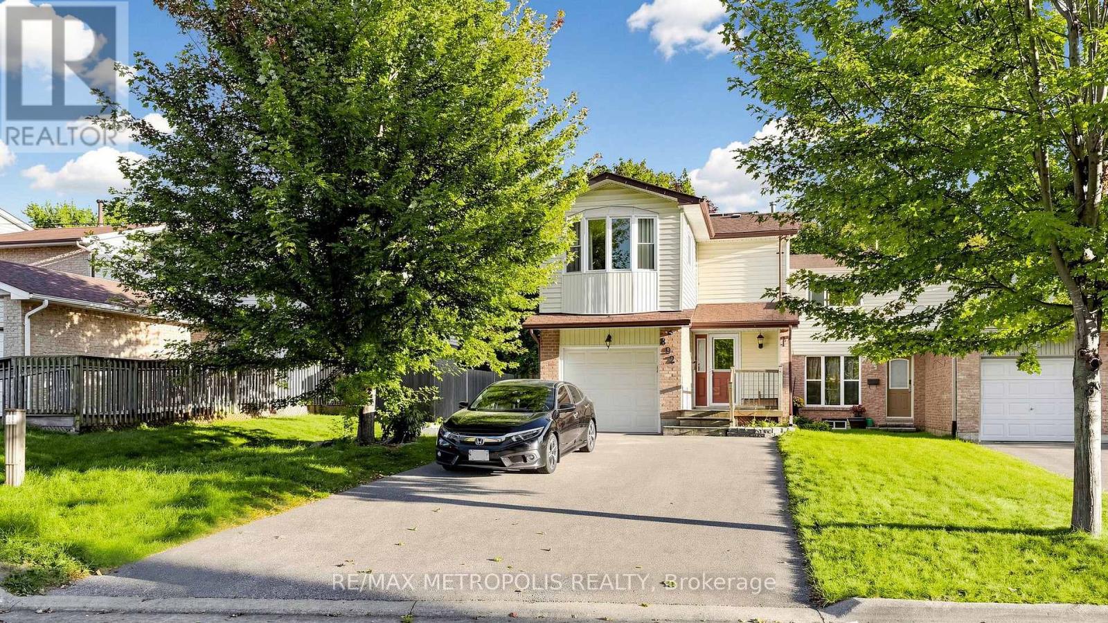 892 Gentry Crescent, Oshawa, Ontario  L1K 1L8 - Photo 2 - E13859918